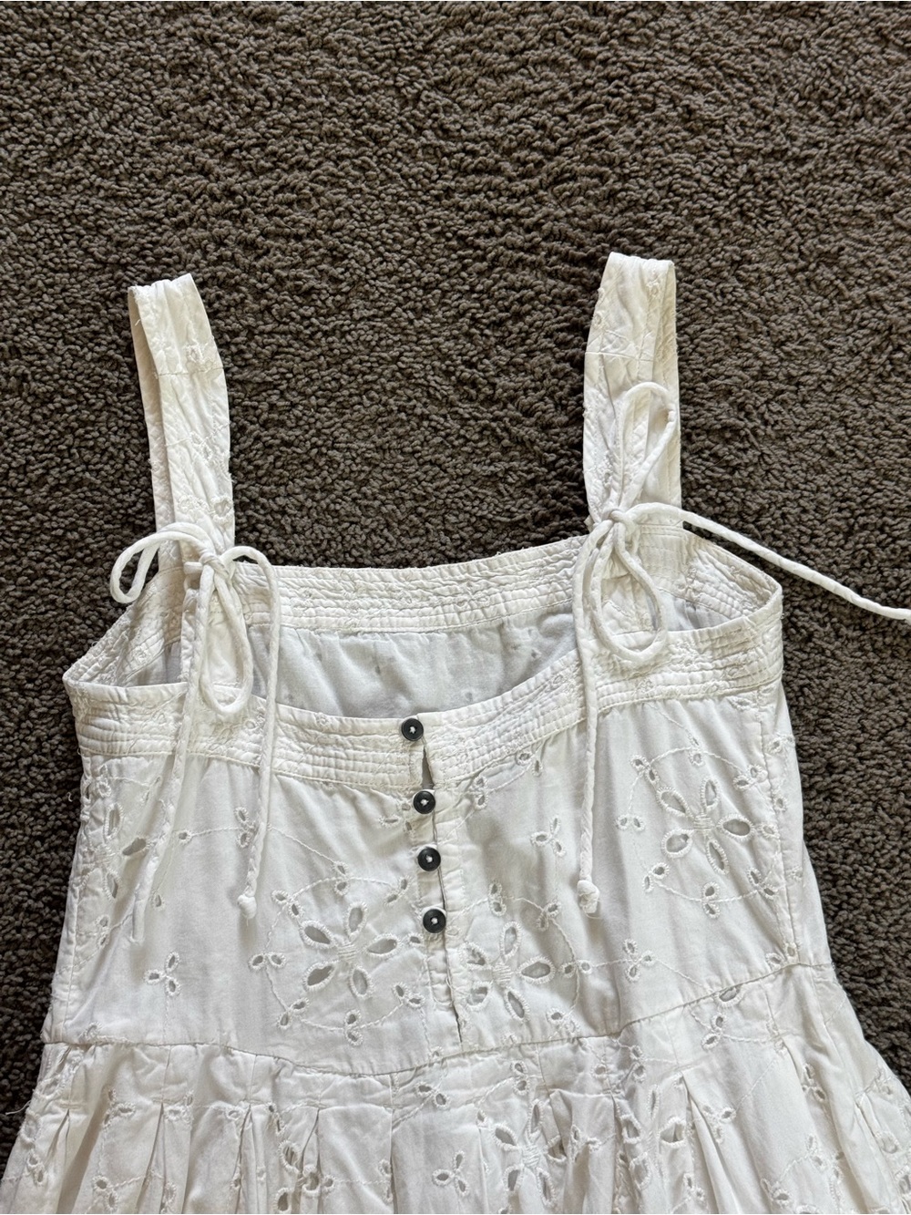 Free people women’s White Eyelet Sundress - Lightweight Summer Dress - Picture 4 of 8